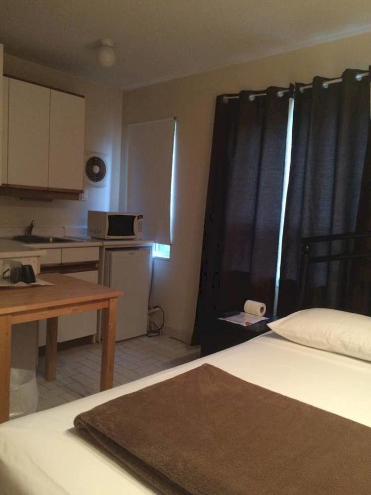 Adas Guesthouse Торонто Экстерьер фото
