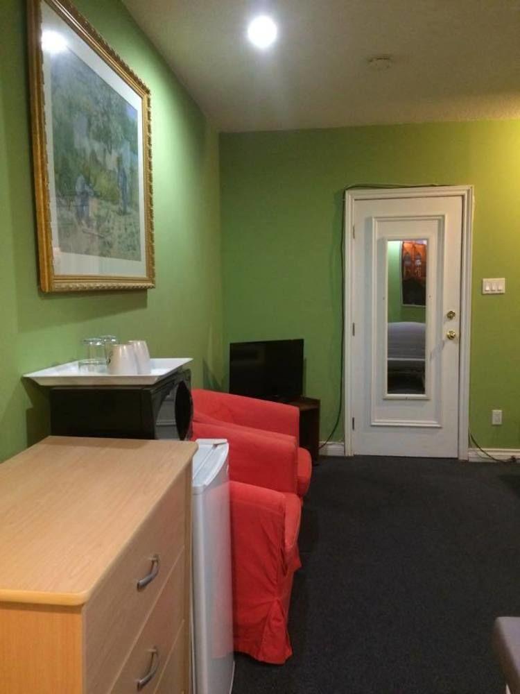 Adas Guesthouse Торонто Экстерьер фото